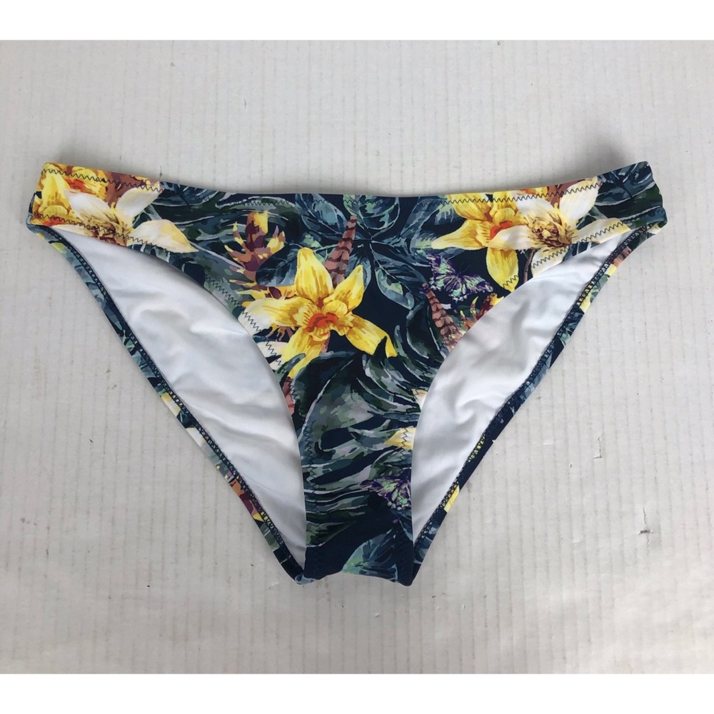 Cupshe Floral Bikini Bottoms Holiday Gift for Her 💜HP !!!